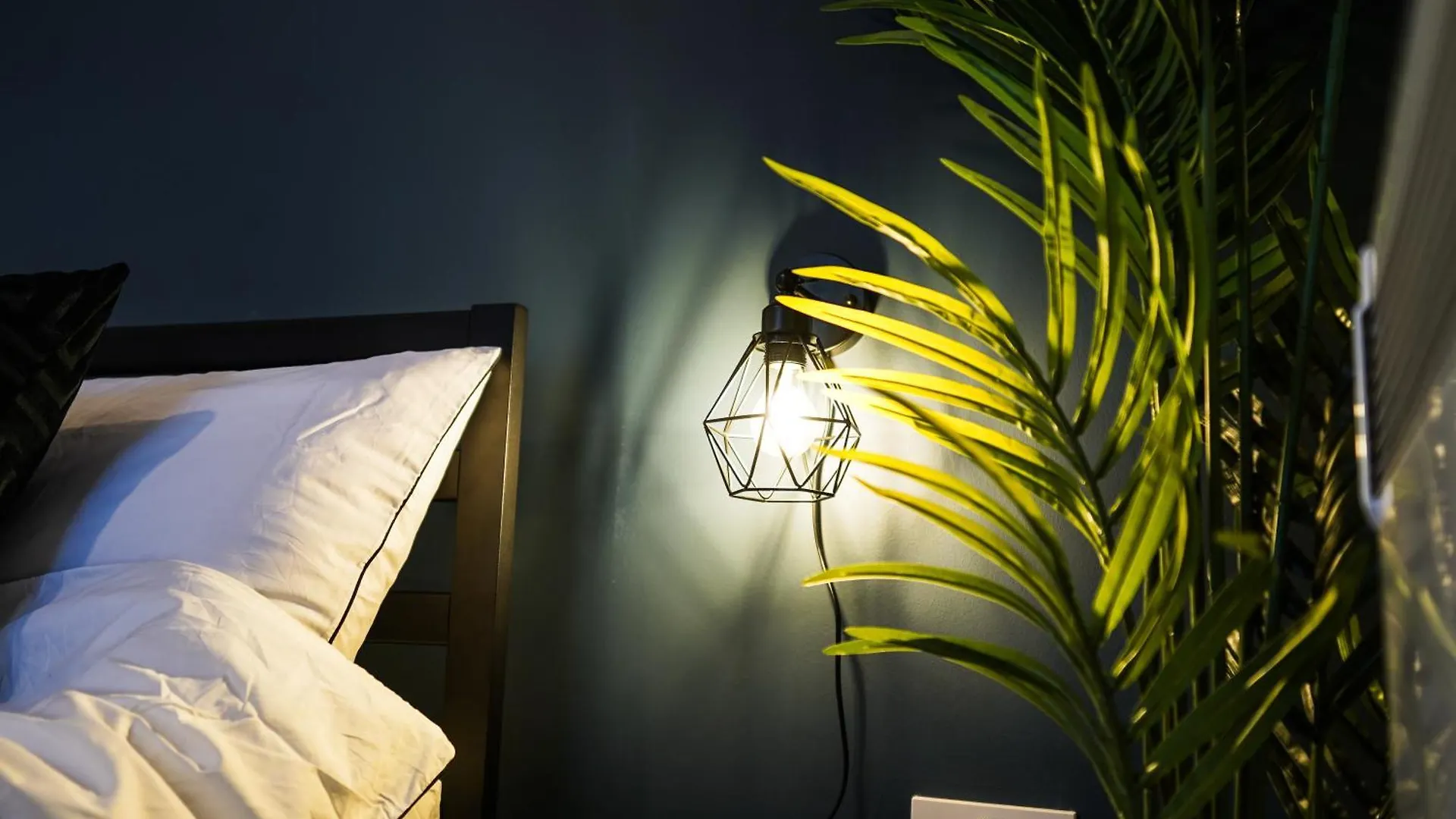 Boutique Docks Apartment - Parking GLOUCESTERSHIRE